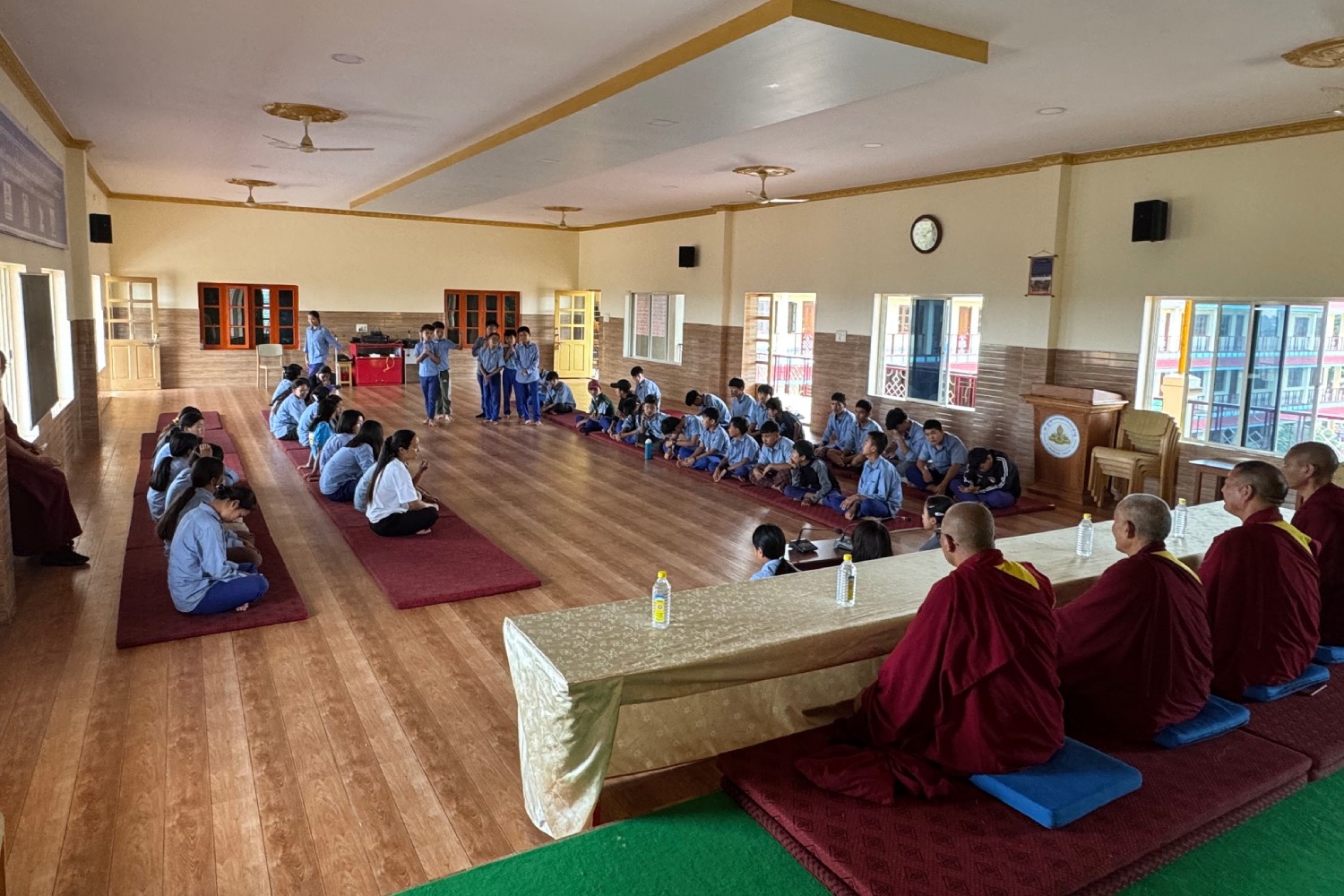 དགུན་ཆོས་རིག་ཟབ་སྦྱོང་ཐེངས་བརྒྱད་པའི་མཇུག་བསྡོམས།