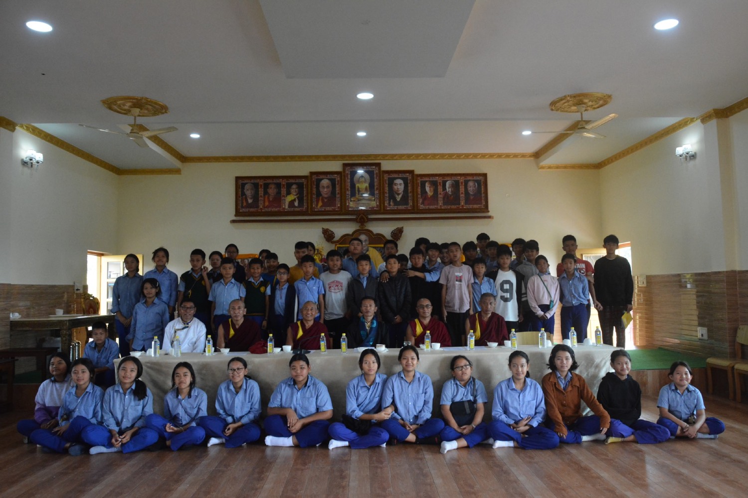 དགུན་ཐོག་ཆོས་རིག་ཟབ་སྦྱོང་ཐེངས་བརྒྱད་པ་དབུ་ཚུགས།